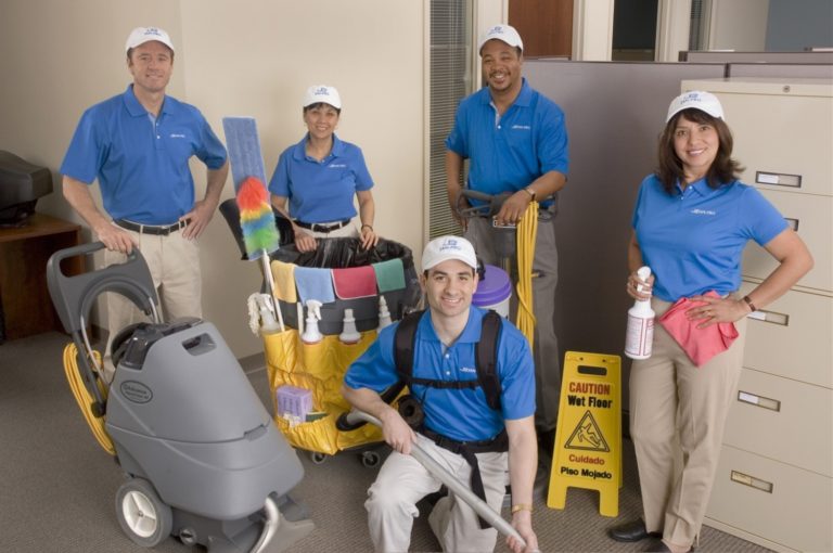 The Right Commercial Cleaner in Phoenix